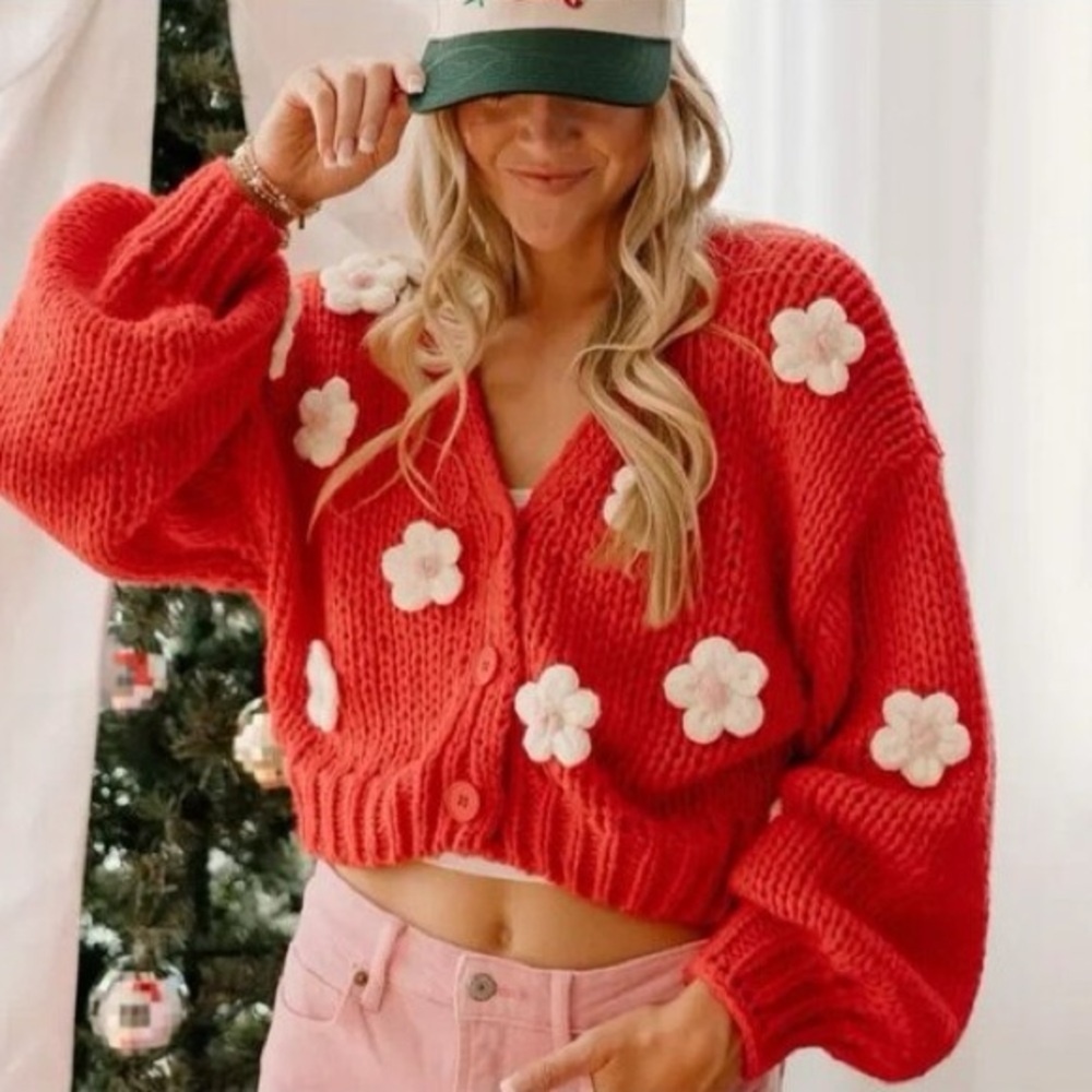 Luna Ivy Red Chunky Knit Cropped Cardigan with 3D White Flower size small